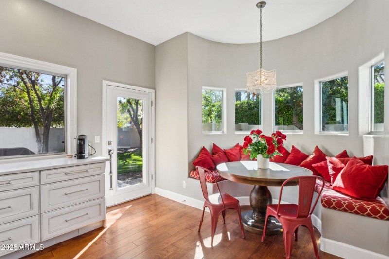 Eat-in kitchen with banquette