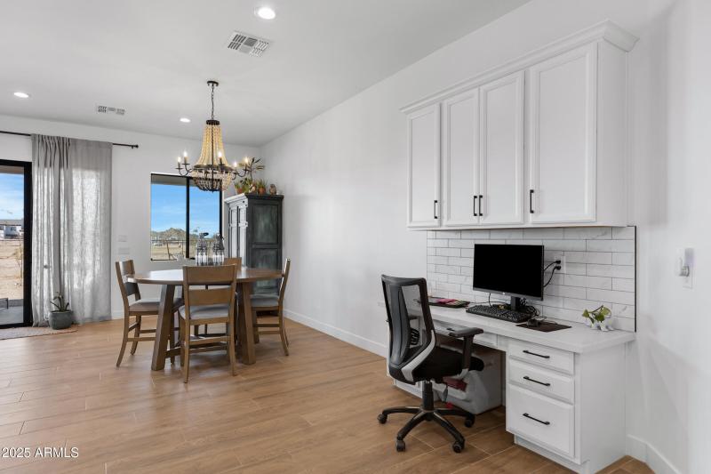 3508 W New Life Ln-18