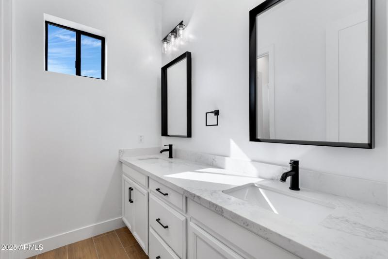 3508 W New Life Ln-26