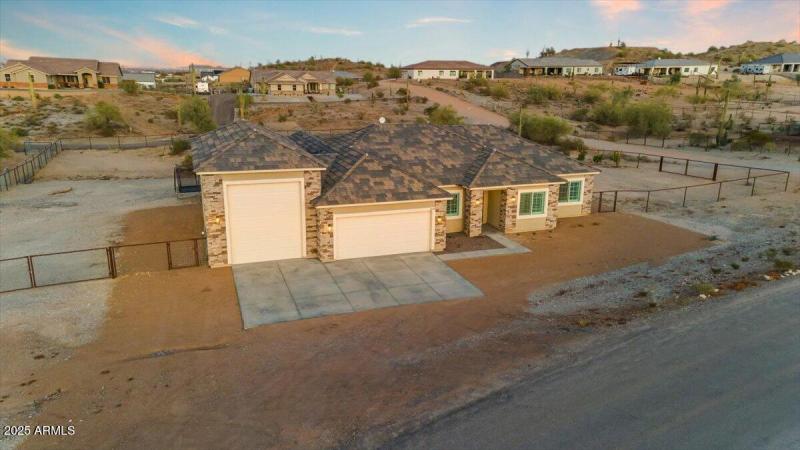 64-Marchant Drone Twilight-03