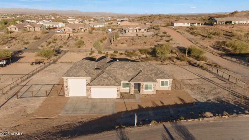 72-Marchant Drone-02