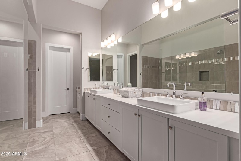 5 - Calle Primera Vista