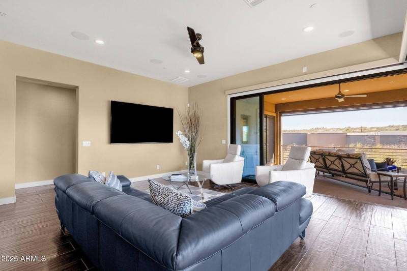 22-web-or-mls-27000-n-alma-school-pkwy-2