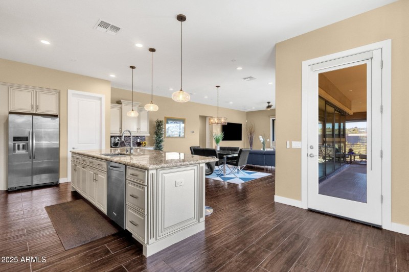 10-web-or-mls-27000-n-alma-school-pkwy-2