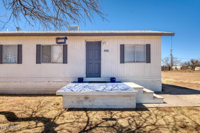 5330 South San Pedro Avenue-063029