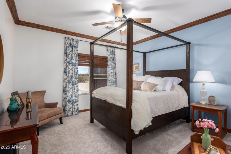 Bedroom 4 with plush carpet