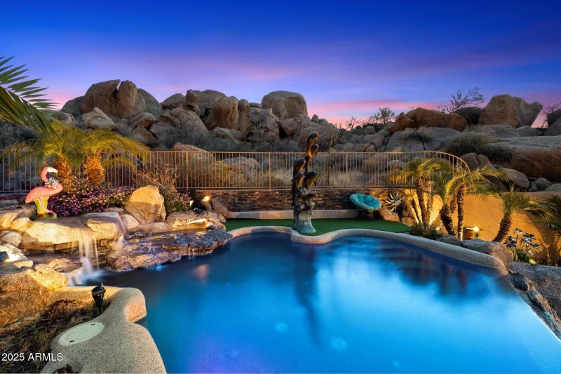 Incredible Swimming Pool