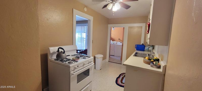 416 Tombstone Canyon