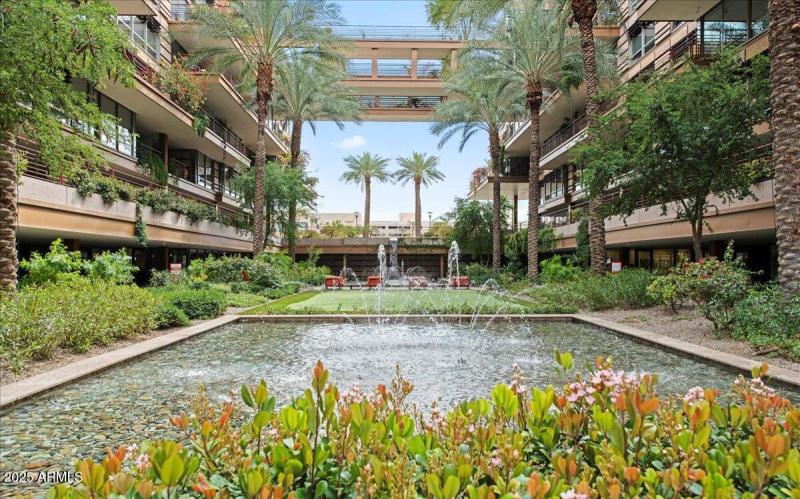 27-7157 E Rancho Vista Dr #4001 27