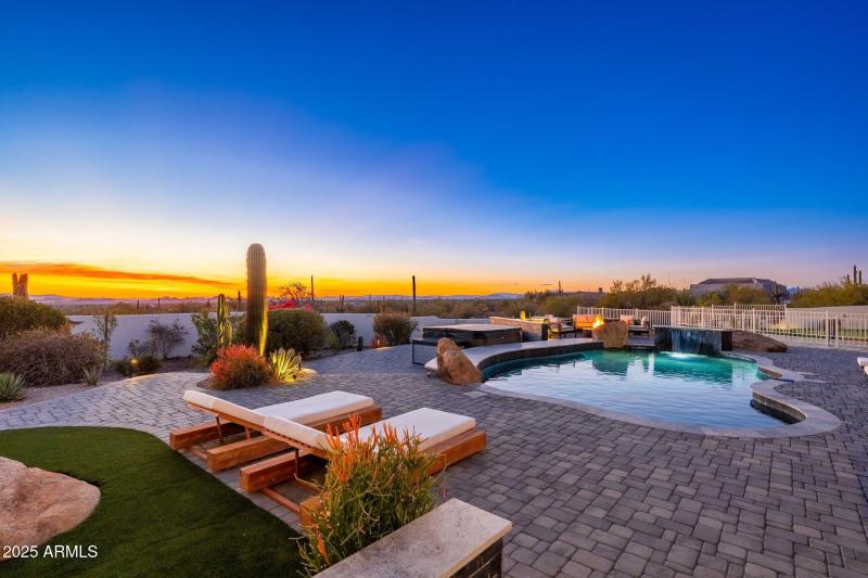 9525 E Buckskin Trl - 105