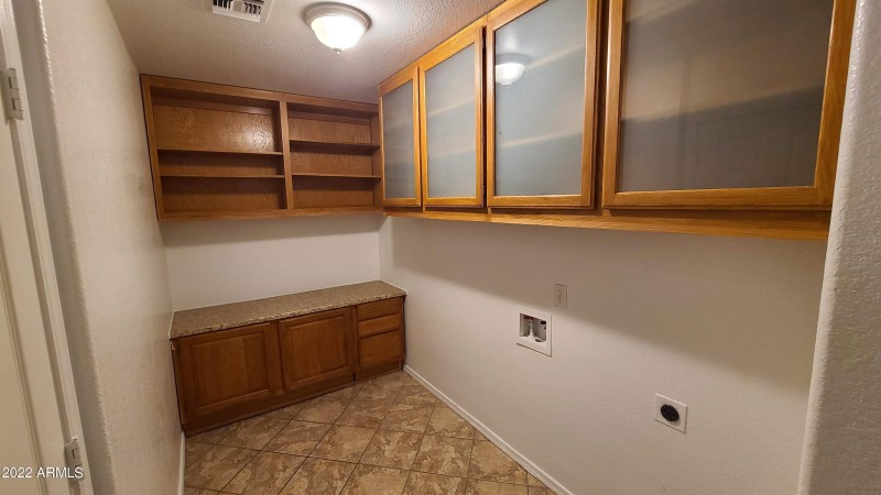 77467ca58092406a9d8b717e393c735f