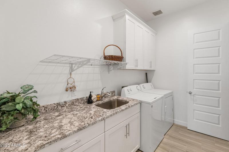 24270 N 173rd Ave-35