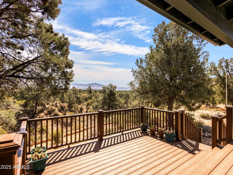 15555 S Middle Ridge Rd-36