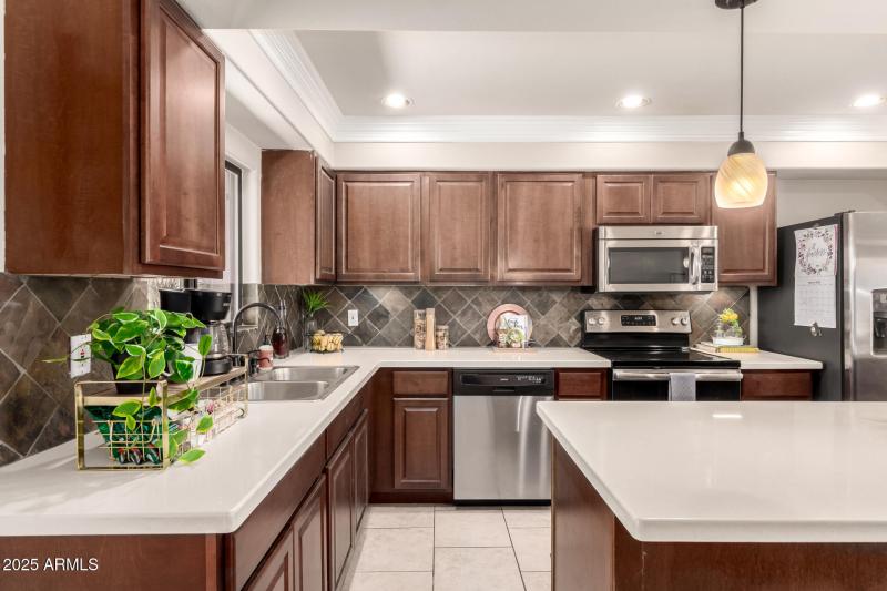 15 - Sharon 3301