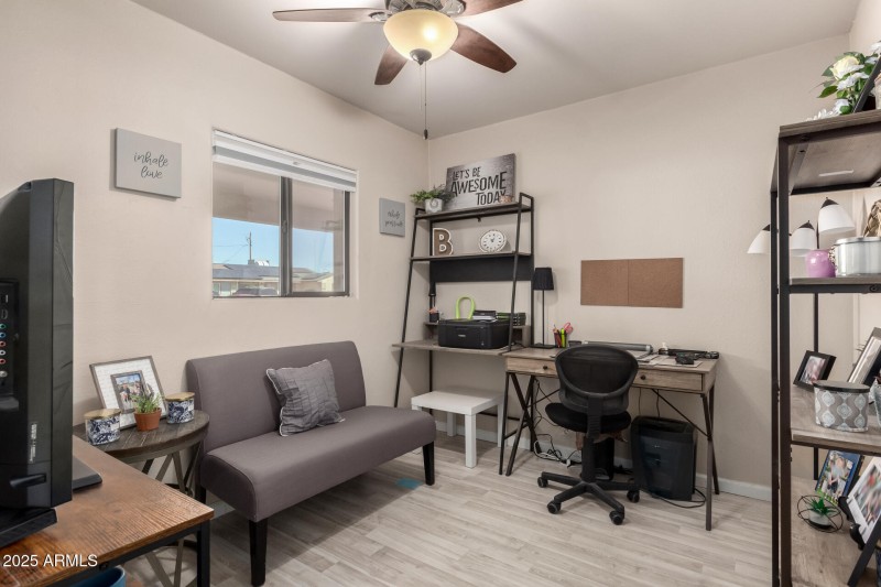 24 - Sharon 3301