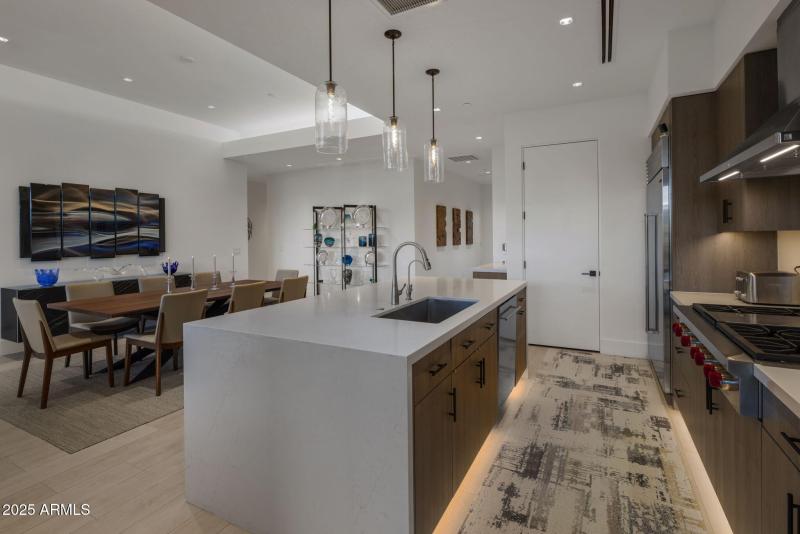 Waterfall Quartz Island