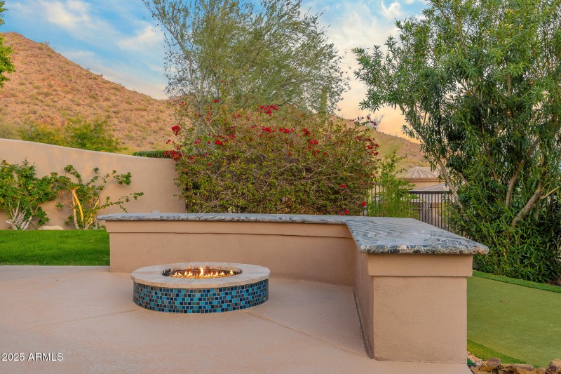 44fire pit lounge_sunset