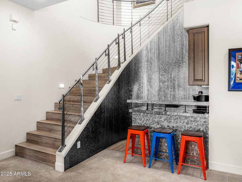 23family room lounge bar