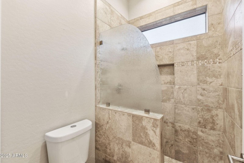 Jack and Jill Guest Bath