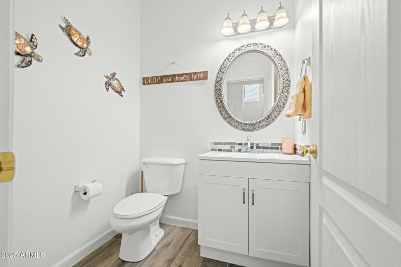 MAIN LEVEL HALF BATH