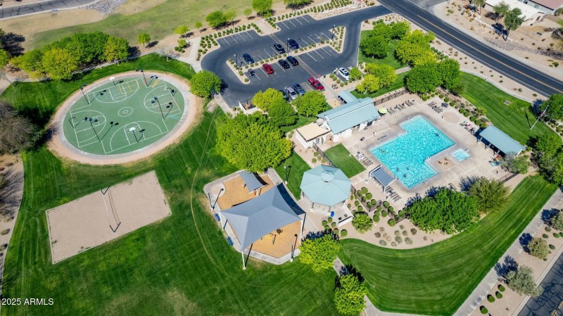 AERIAL COMMUNITY AMENITIES