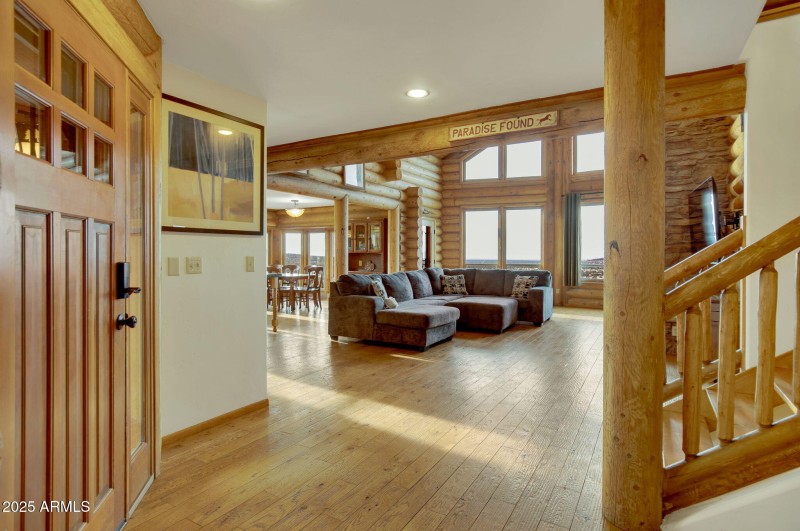 16-web-or-mls-786_E_Broncos_Trail_Willia