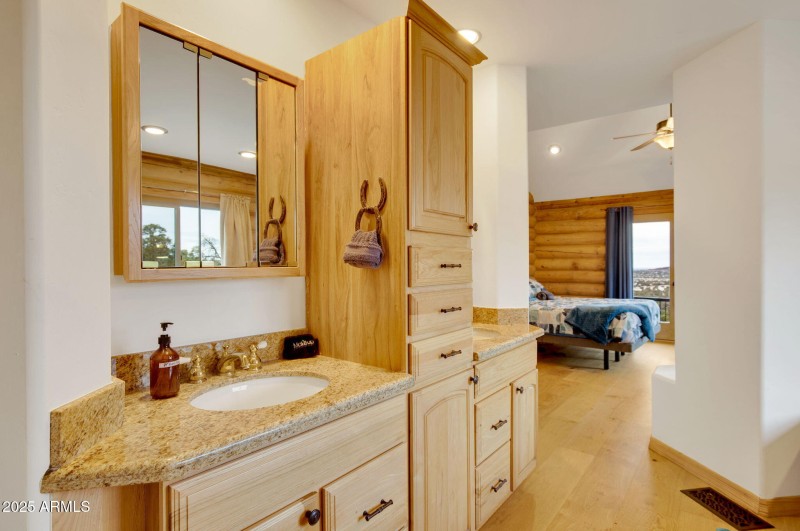 77-web-or-mls-786_E_Broncos_Trail_Willia