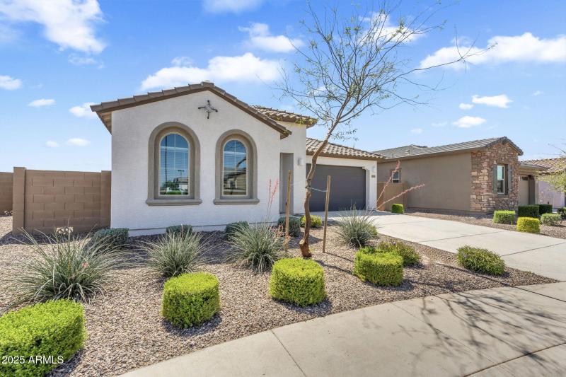 2-web-or-mls-Malibu-02