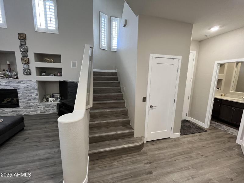 9) 55149-67e110eaad812