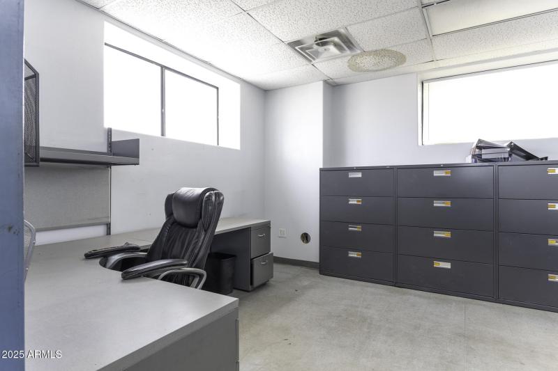 Office - Back Office