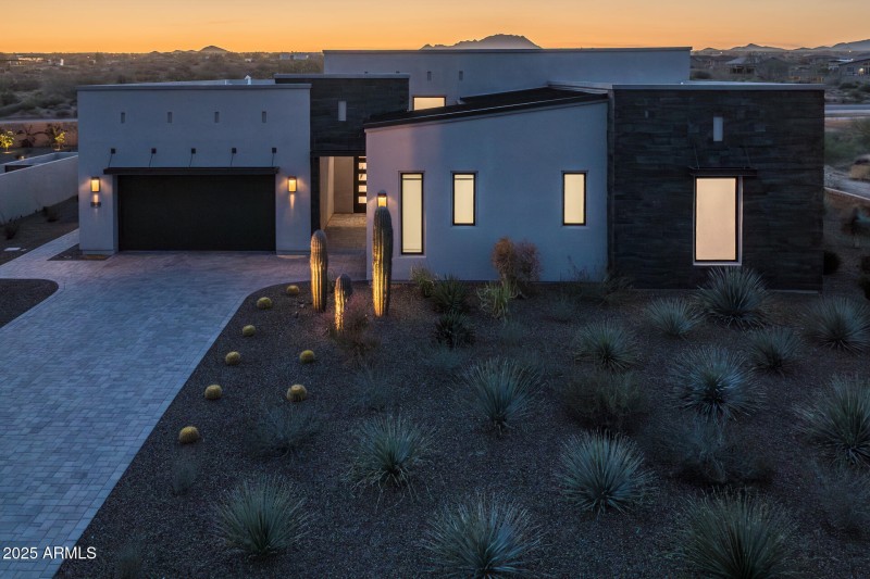 3) FRONT OF HOME (4)