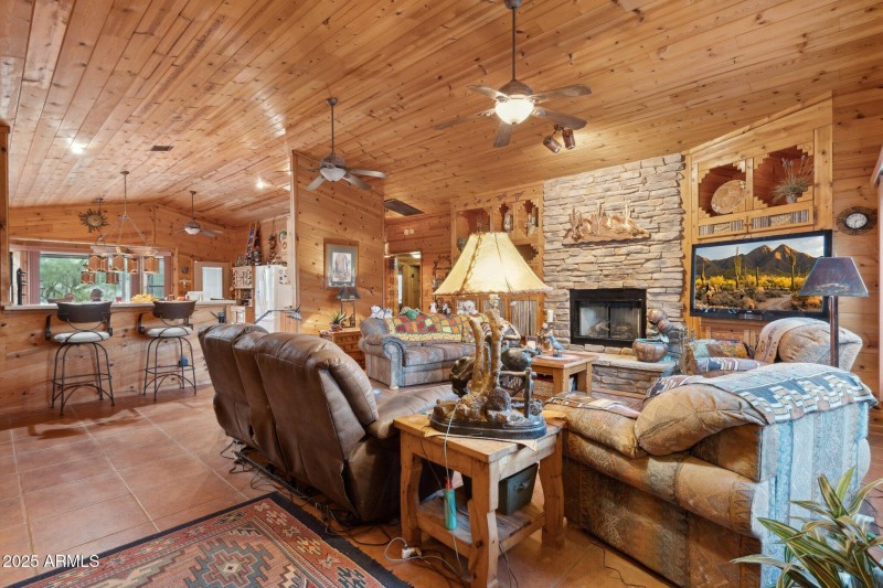 8-web-or-mls-54322-w-dune-shadow-rd