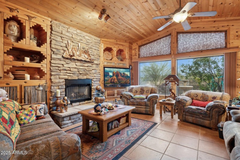 9-web-or-mls-54322-w-dune-shadow-rd