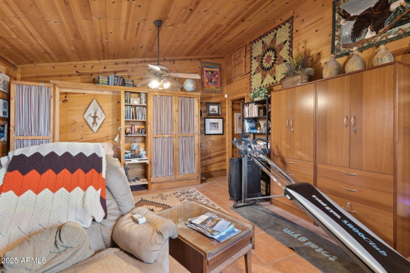 31-web-or-mls-54322-w-dune-shadow-rd