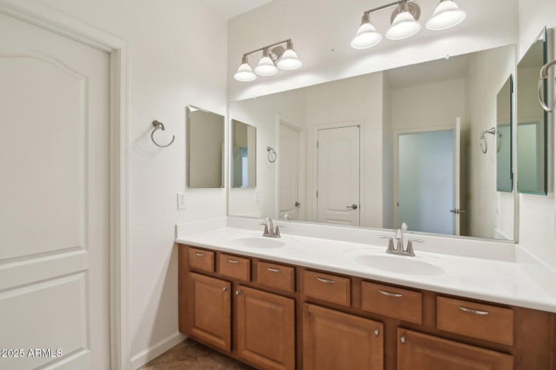 19-web-or-mls-W Mine Trl-02042025-019