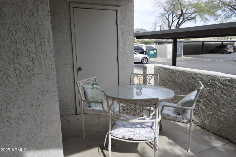 PATIO 2