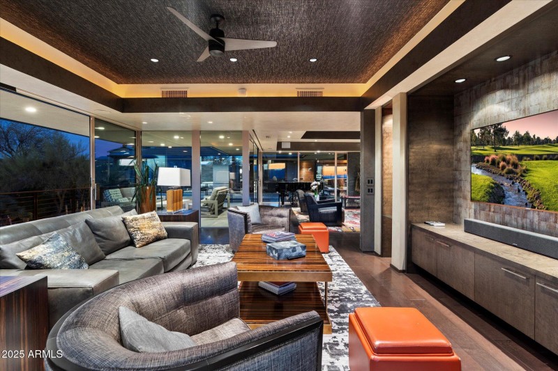 029-Den _ Family Room