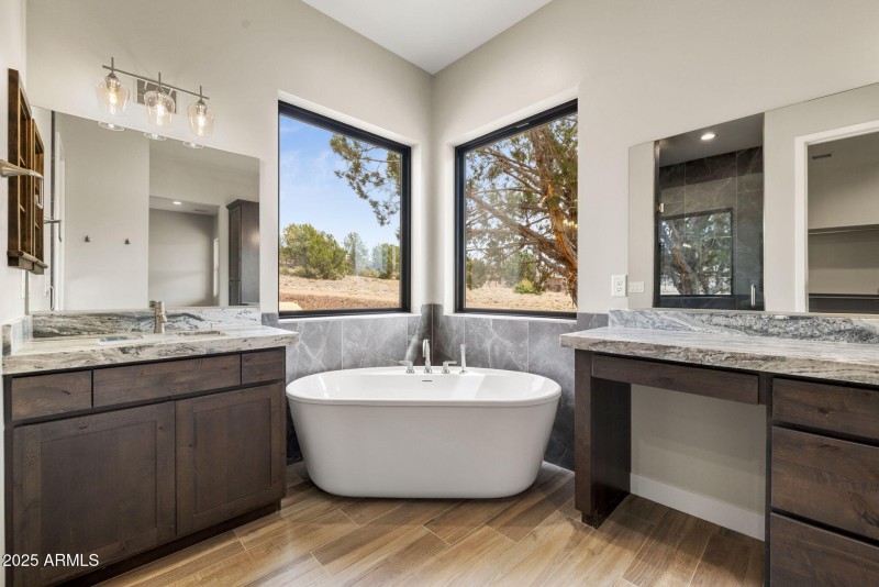 34-Primary Bathroom_2