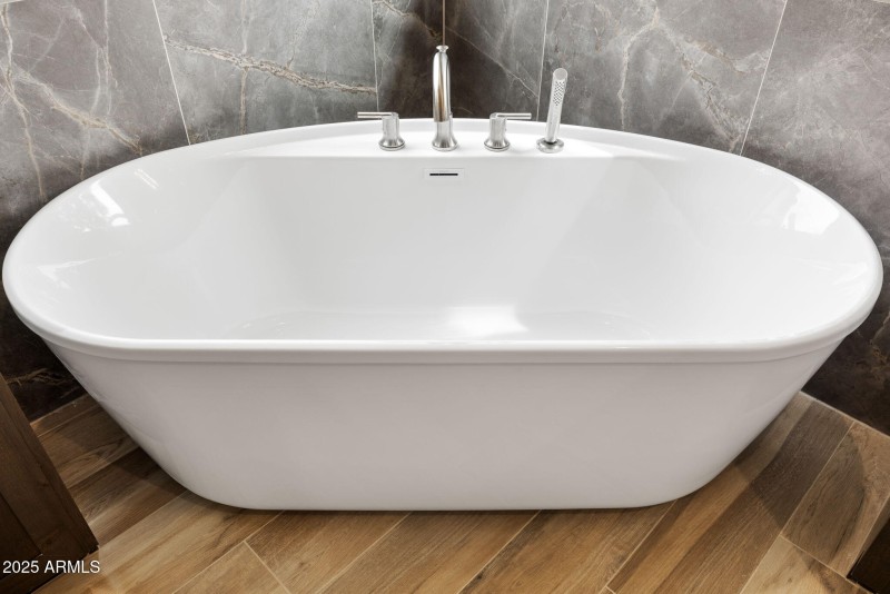 37-Primary Bathroom_5