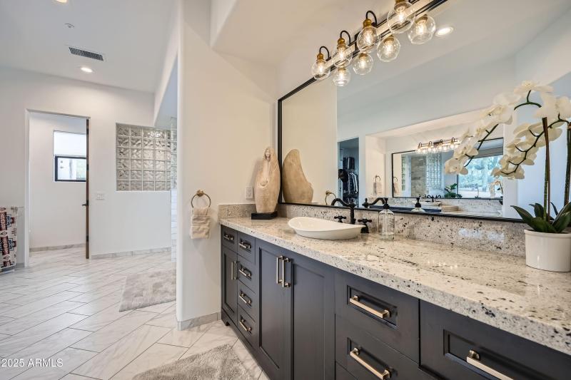 7975 E Dale Ln - MLS Sized - 022 - 33 Pr