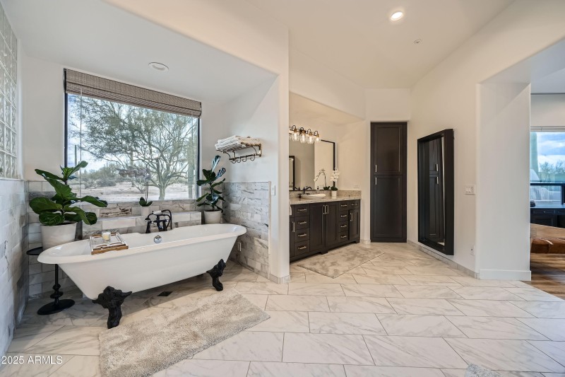 7975 E Dale Ln - MLS Sized - 024 - 35 Pr