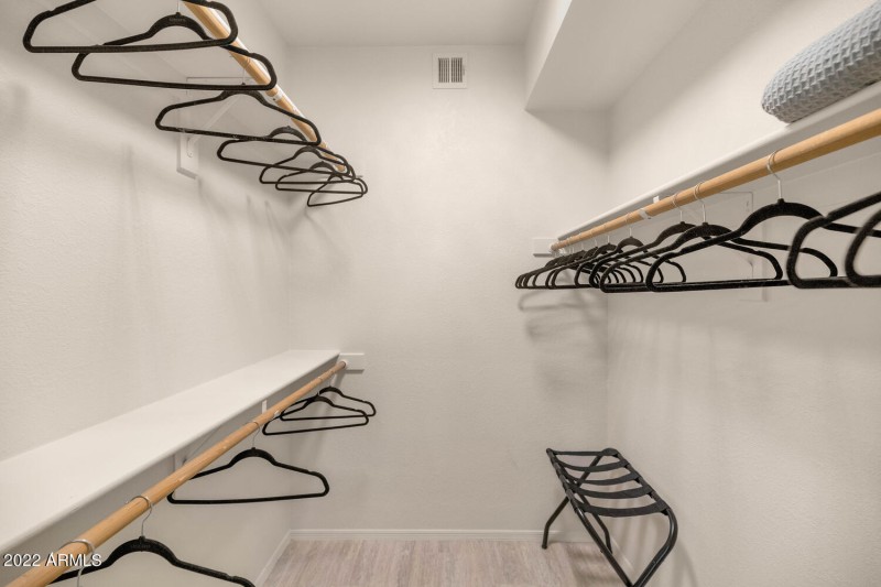 1411 E Orangewood Ave-large-017-030-1411