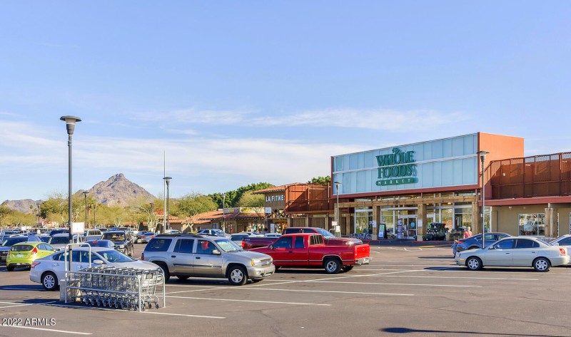 1411 E Orangewood Ave-large-028-001-1411