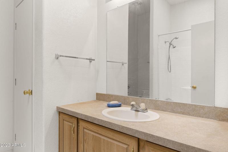 27-web-or-mls-20727-n-la-entrada-rd