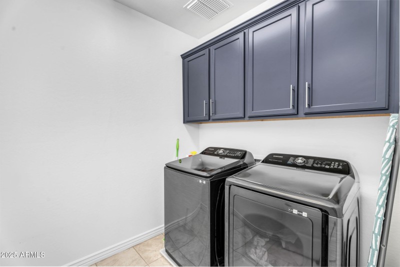 49-web-or-mls-Corbin-49