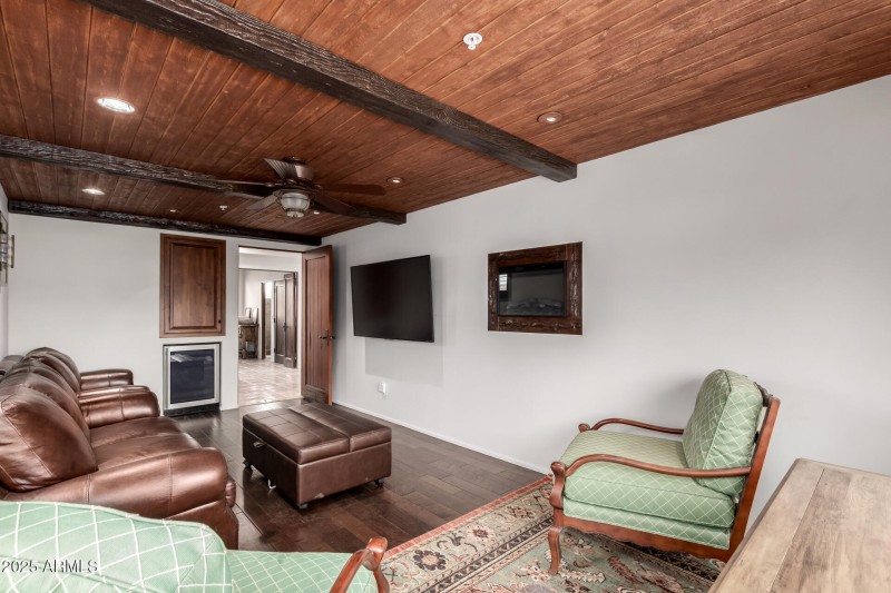 #67-upstairs office_den-2