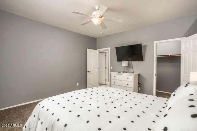 32_Cre8MyMediacom29_mls