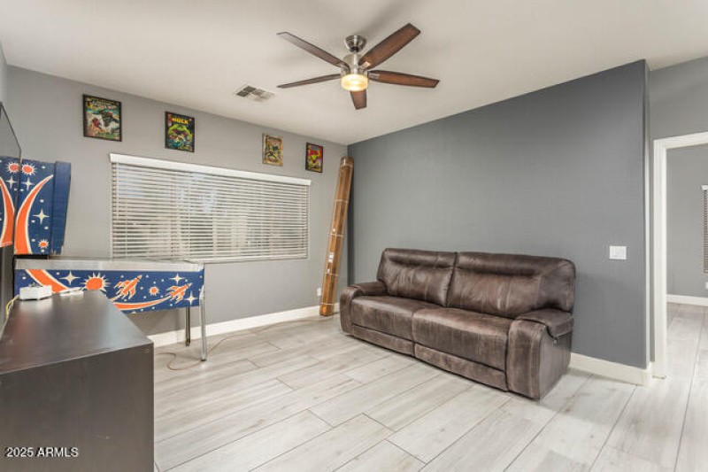 23_Cre8MyMediacom20_mls