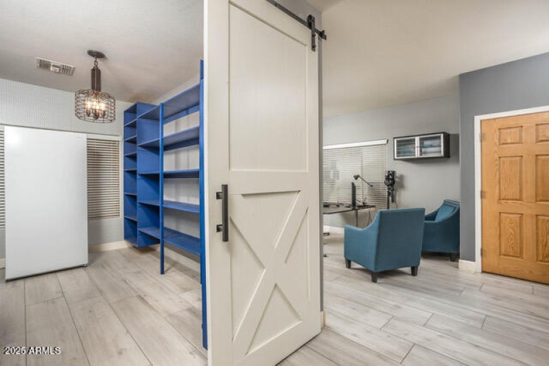 10_Cre8MyMediacom07_mls