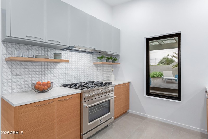 960ccae5ba8ff7f4f426bcf7342096ff